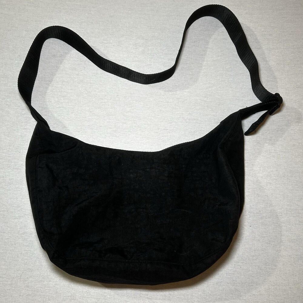 BAGGU Black Crossbody Shoulder Bag